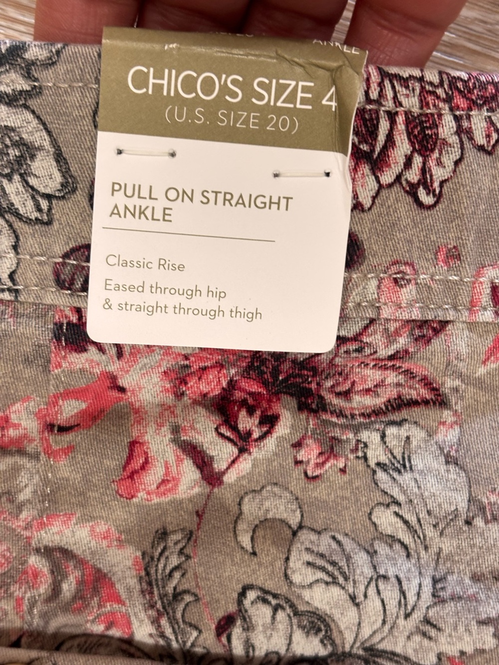 Chico’s Floral Tapestry Crop Pants Size 4 (US 20) Pull-On Stretch Wide Leg NWT - Picture 7 of 12